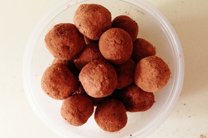 Raw Apricot-Nut-Chocolate Balls